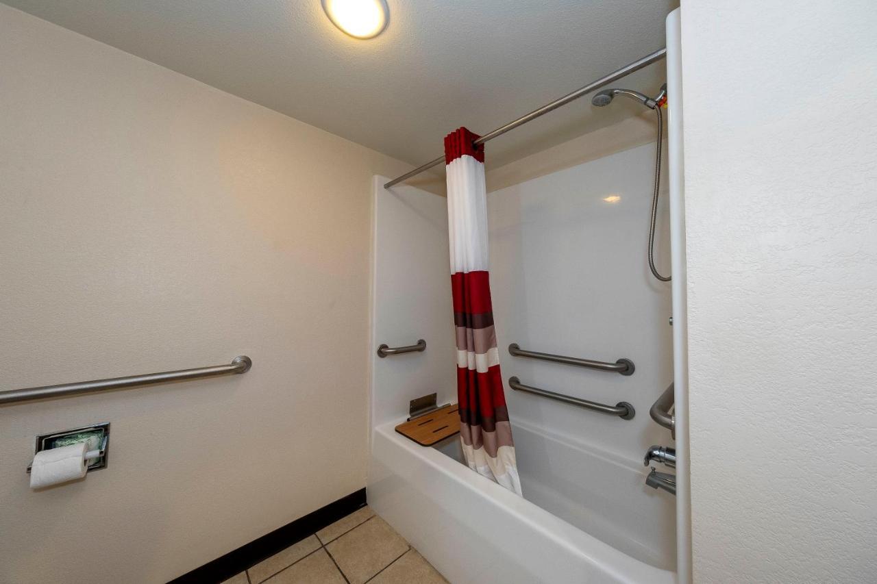Red Roof Inn & Suites Biloxi - Ocean Springs Eksteriør billede