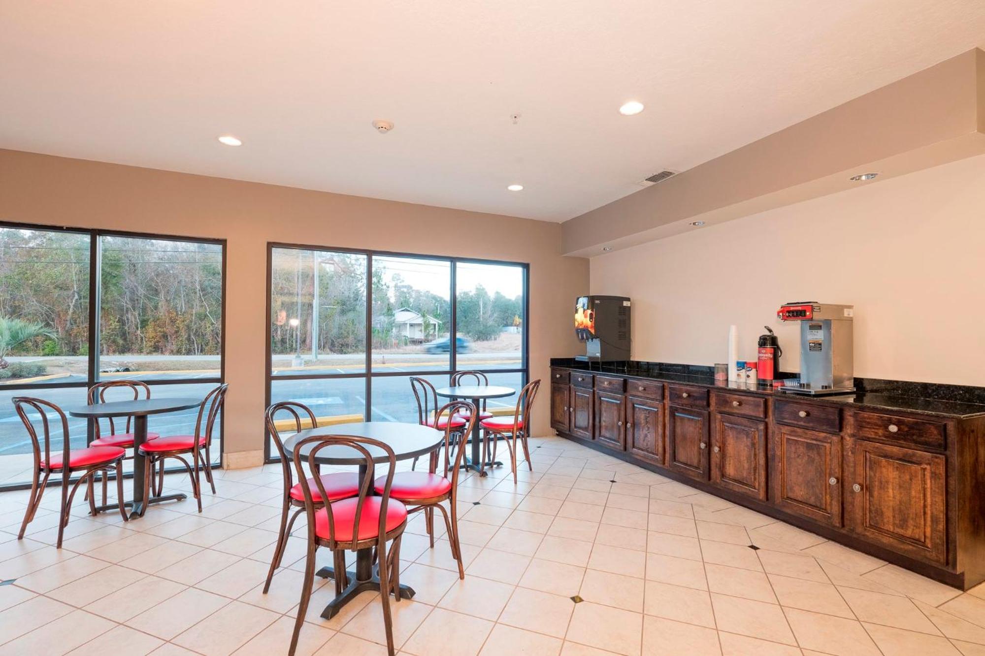Red Roof Inn & Suites Biloxi - Ocean Springs Eksteriør billede